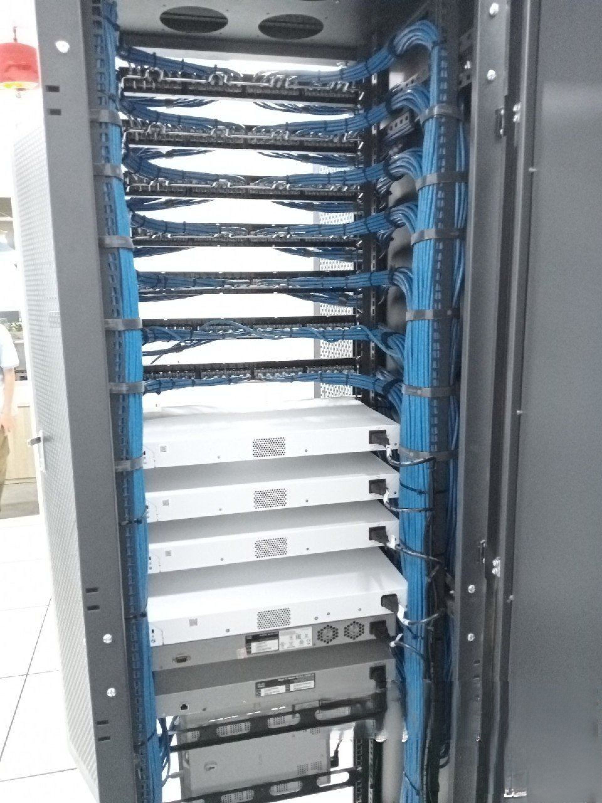 POWEREDGE T140