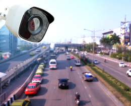 Camera giám sát giao thông trên đường